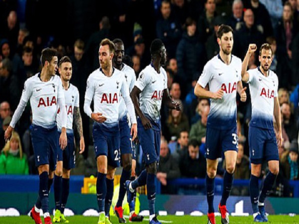 Everton 2-6 Tottenham: Mồi ngon quen thuộc
