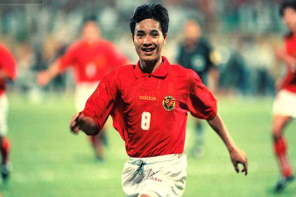 Nguyễn Văn Quyết với 14 bàn thắng