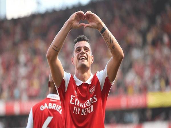 Tin Arsenal 15/8: HLV Arteta bật mí vai trò mới của Granit Xhaka