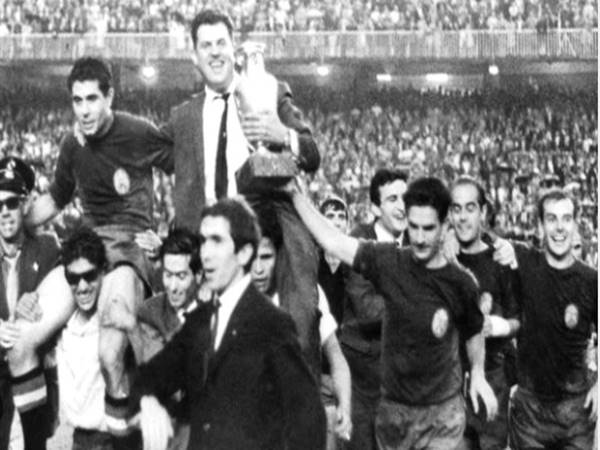 Tây Ban Nha vô địch Euro 1964